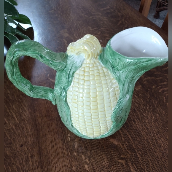 Corn Cob Ceramic Pitcher - Picture 2 of 9